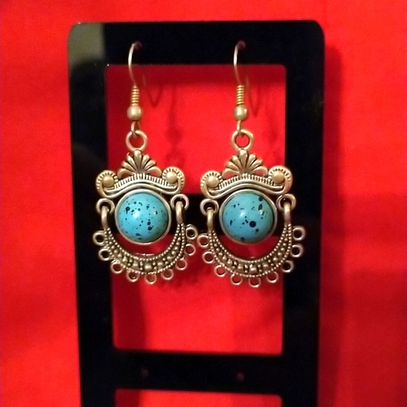 -🌸Gorgeous set of Tibetan Silver and turquoise elephant bracelet & earrings - Picture 4 of 8